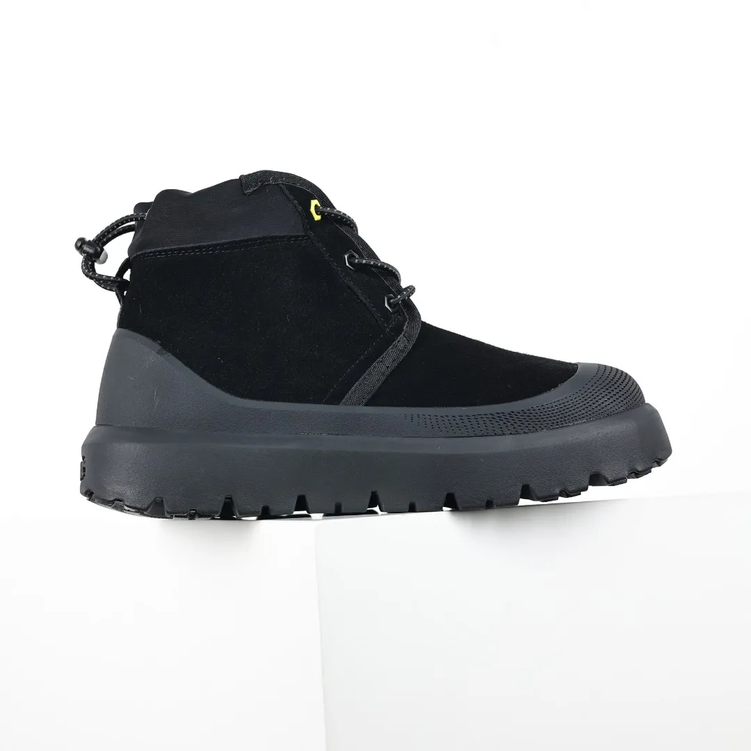 Pick up locally 💰660 Core recommendation Good price It is a very suitable choice for keeping warm in winter and at home. In the new year, uug launched a series of styles, which are partial to the preferences of young consumers and have also moved to the forefront of fashion trends. Shoe body material Water-repellent coated suede upper 17mm UGGPURE™ implantable wool insole Lightweight non-slip comfortable rubber outsole With brand LOGO trademark Comes with a full set of packaging Size: 35 36 37 38 39 40 41 42 43 44 45
